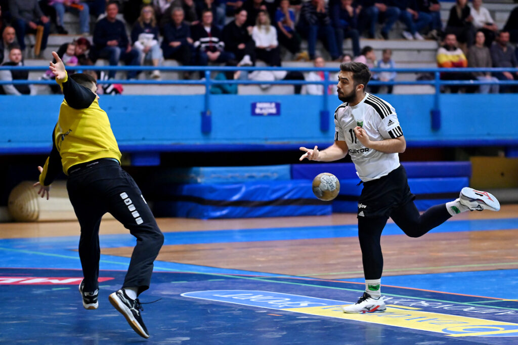 ajdov ina dobova foto primo brecelj 68